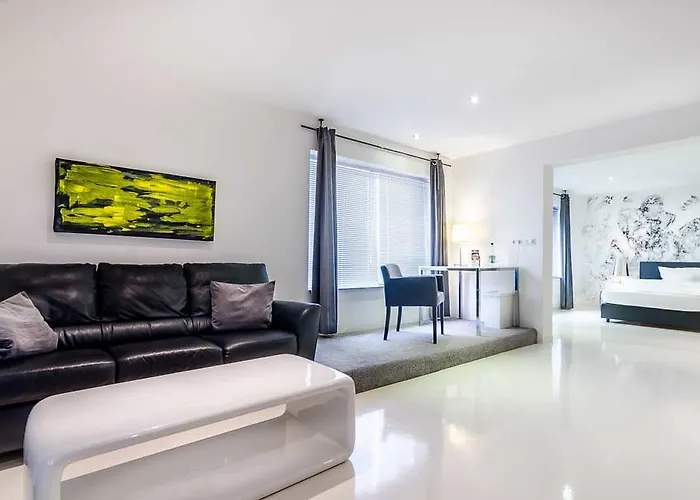 Designhotel Youngstar Отель