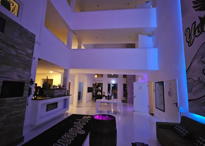 Отель Designhotel Youngstar