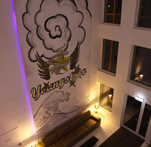Отель Designhotel Youngstar